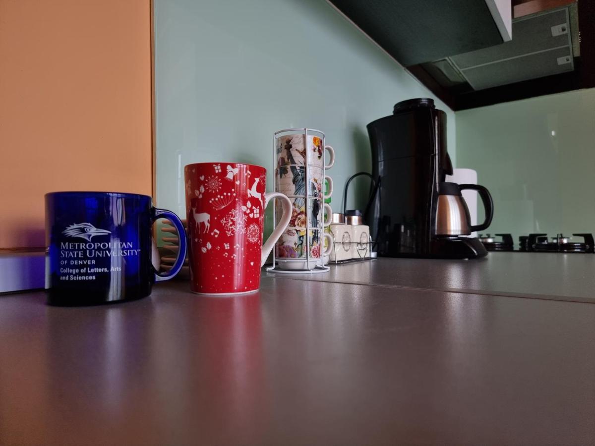 Moonshine Apartament Тирана Экстерьер фото