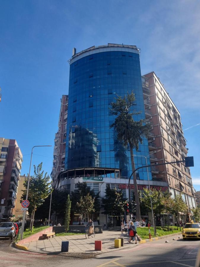 Moonshine Apartament Тирана Экстерьер фото